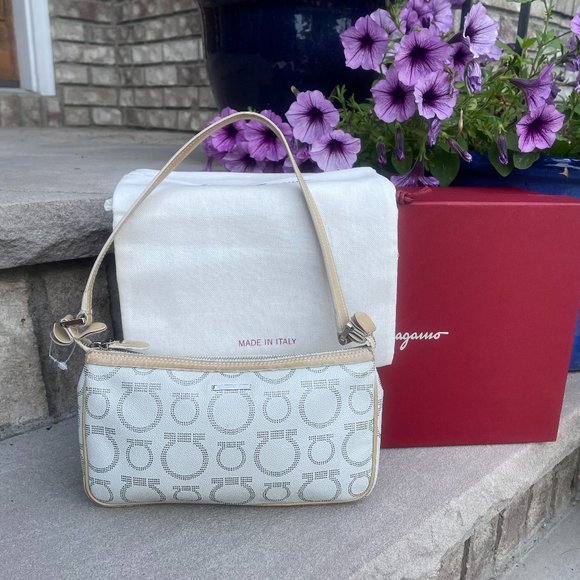 SALVATORE FERRAGAMO MONOGRAM POCHETTE SHOULDER BAG WHITE WOMEN'S VINTAGE RARE - Picture 1 of 15